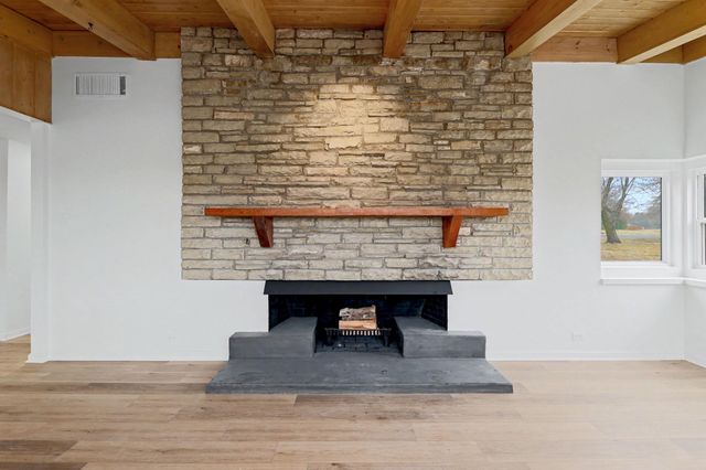 12 E Sequoia Dr, Wichita, KS 67206