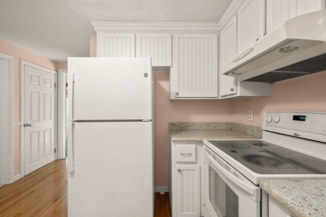 73 Hood Road, Tewksbury, MA 01876