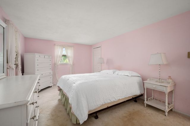 73 Hood Road, Tewksbury, MA 01876
