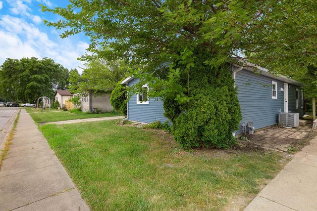 1139 W Barry Lane, Sauk Village, IL 60411