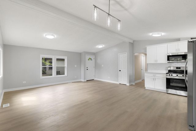 1139 W Barry Lane, Sauk Village, IL 60411