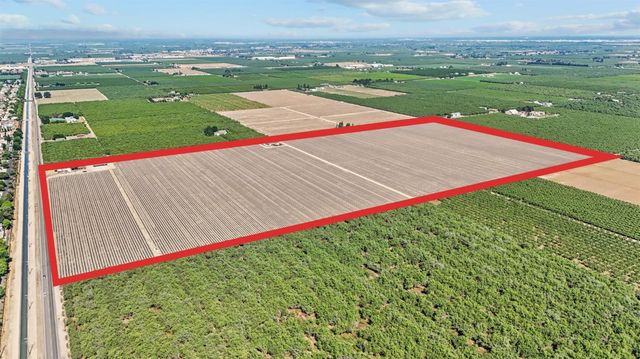 715 W Taylor Rd, Turlock, CA 95382