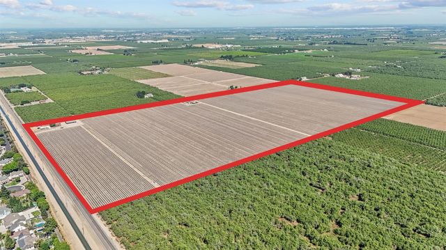 715 W Taylor Rd, Turlock, CA 95382