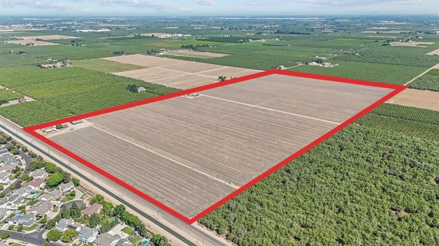 715 W Taylor Rd, Turlock, CA 95382