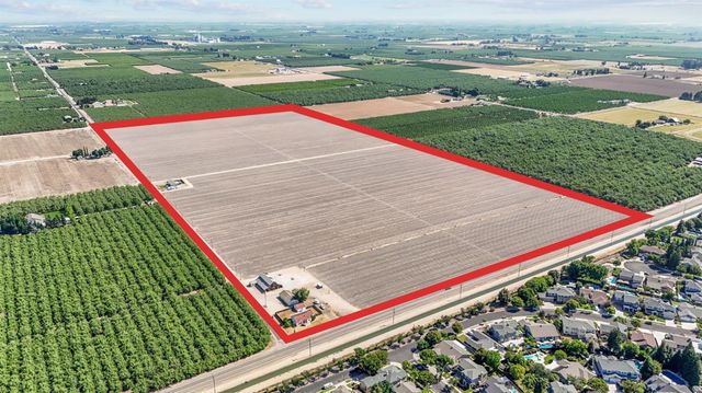 715 W Taylor Rd, Turlock, CA 95382