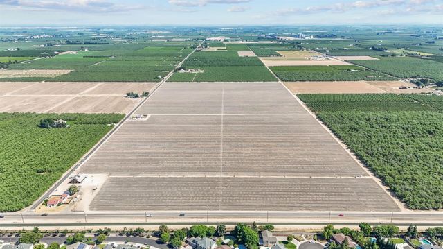 715 W Taylor Rd, Turlock, CA 95382