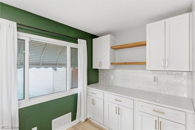 11526 Lake Avenue, Cleveland, OH 44102