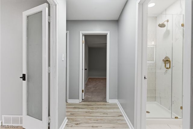 11526 Lake Avenue, Cleveland, OH 44102