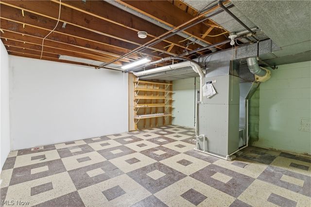 11526 Lake Avenue, Cleveland, OH 44102