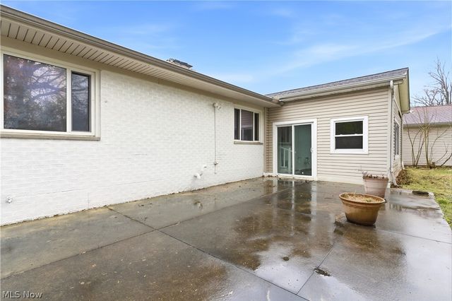 11526 Lake Avenue, Cleveland, OH 44102