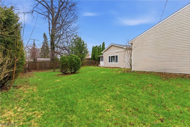 11526 Lake Avenue, Cleveland, OH 44102