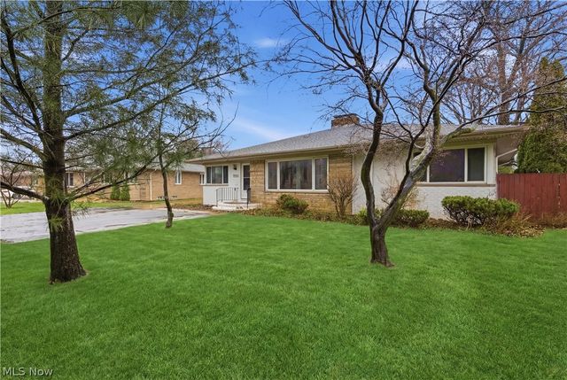 11526 Lake Avenue, Cleveland, OH 44102