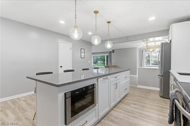 11526 Lake Avenue, Cleveland, OH 44102