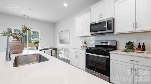 6515 Barcelona Way, Charlotte, NC 28214