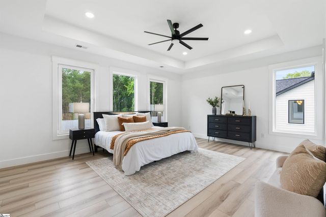 757 New South Court, Wellford, SC 29385