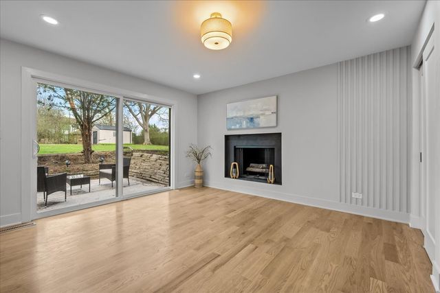 3492 Whirlaway Drive, Northbrook, IL 60062