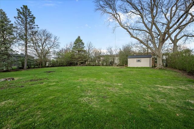 3492 Whirlaway Drive, Northbrook, IL 60062