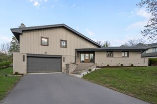 3492 Whirlaway Drive, Northbrook, IL 60062