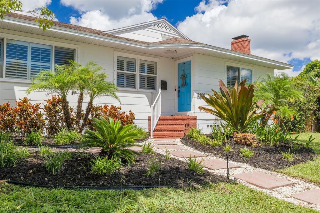 2400 9TH AVENUE N, St Petersburg, FL 33713