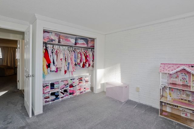 66 Sheri Ln 66, Agawam, MA 01001