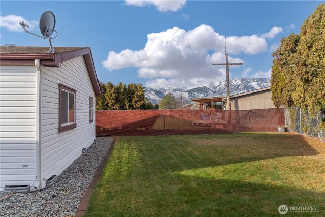 935 Sunrise Drive, Manson, WA 98831