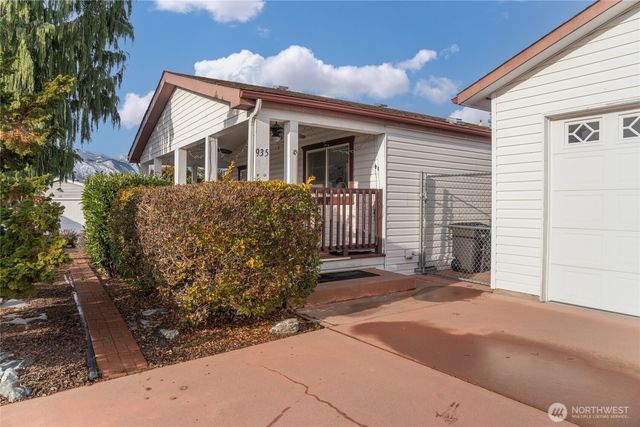 935 Sunrise Drive, Manson, WA 98831