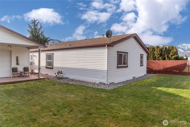 935 Sunrise Drive, Manson, WA 98831