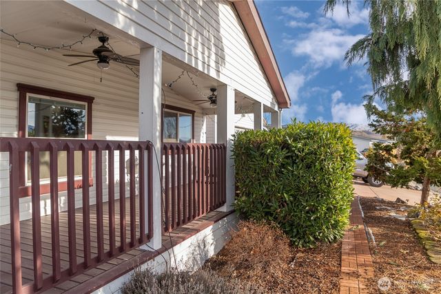 935 Sunrise Drive, Manson, WA 98831