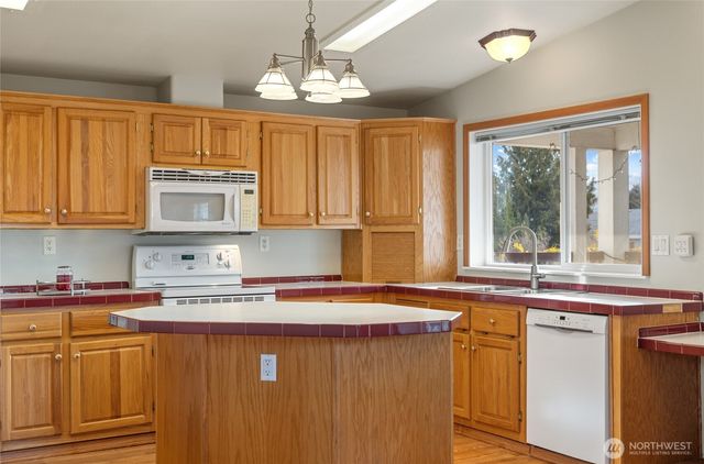 935 Sunrise Drive, Manson, WA 98831