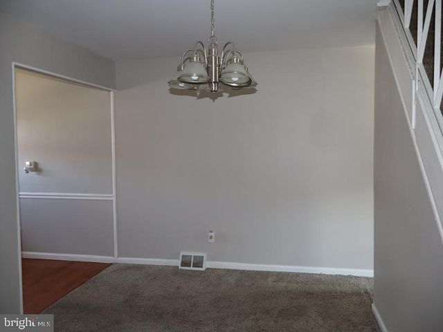 3619 ESSEX LN, Philadelphia, PA 19114