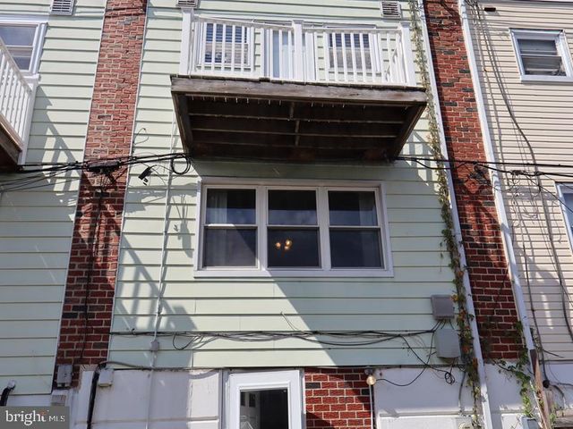 3619 ESSEX LN, Philadelphia, PA 19114