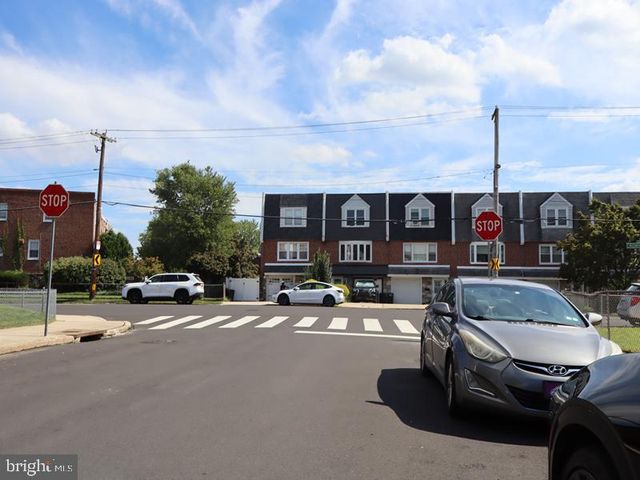 3619 ESSEX LN, Philadelphia, PA 19114