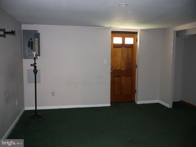 3619 ESSEX LN, Philadelphia, PA 19114