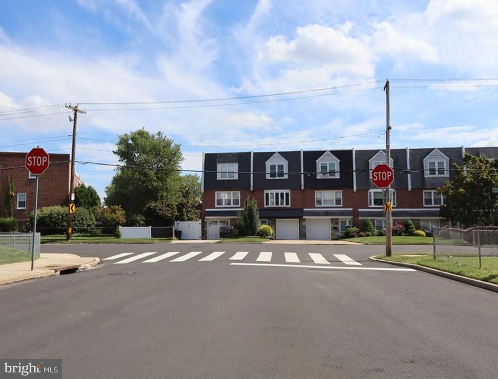 3619 ESSEX LN, Philadelphia, PA 19114 — photo 3