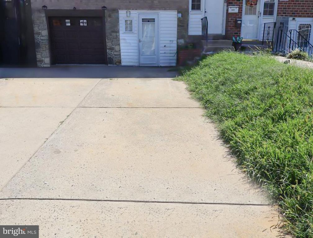 3619 ESSEX LN, Philadelphia, PA 19114 — photo 4