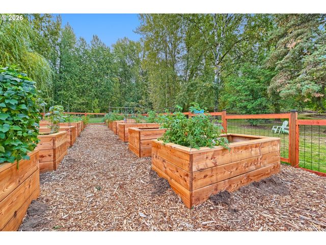 23821 Ne TREEHILL Dr, Wood Village, OR 97060