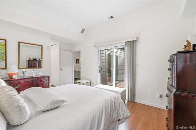 22 SO. Gate Circle, Massapequa Park, NY 11762