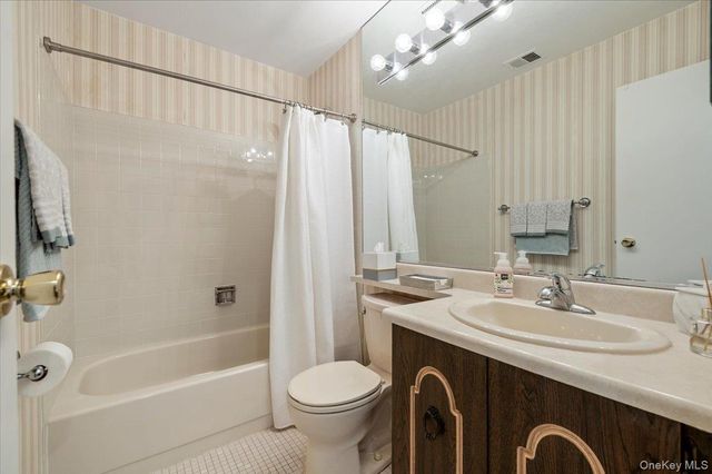 22 SO. Gate Circle, Massapequa Park, NY 11762