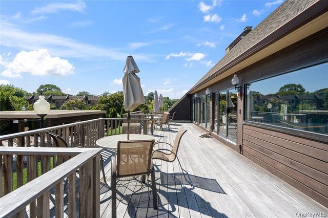 22 SO. Gate Circle, Massapequa Park, NY 11762