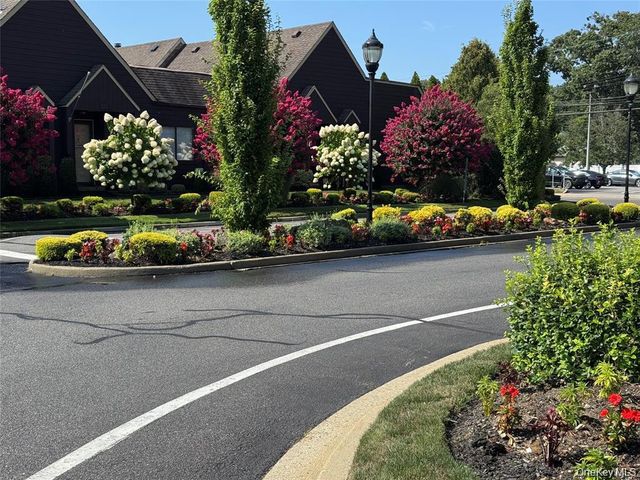 22 SO. Gate Circle, Massapequa Park, NY 11762