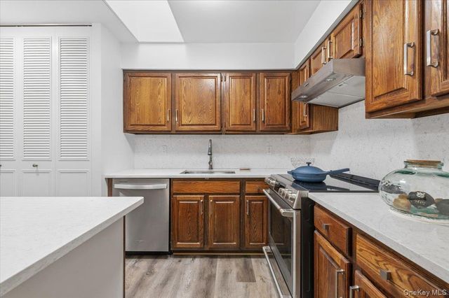 22 SO. Gate Circle, Massapequa Park, NY 11762