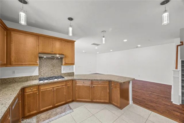 61 Distant Star, Irvine, CA 92618