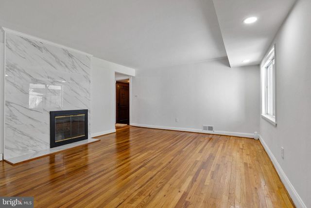 1714 VEIRS MILL RD, Rockville, MD 20851