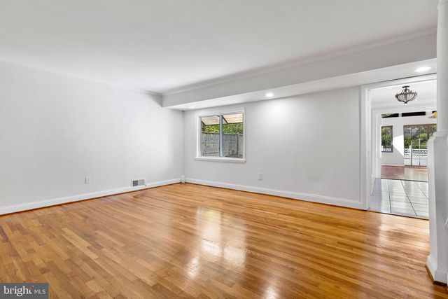 1714 VEIRS MILL RD, Rockville, MD 20851
