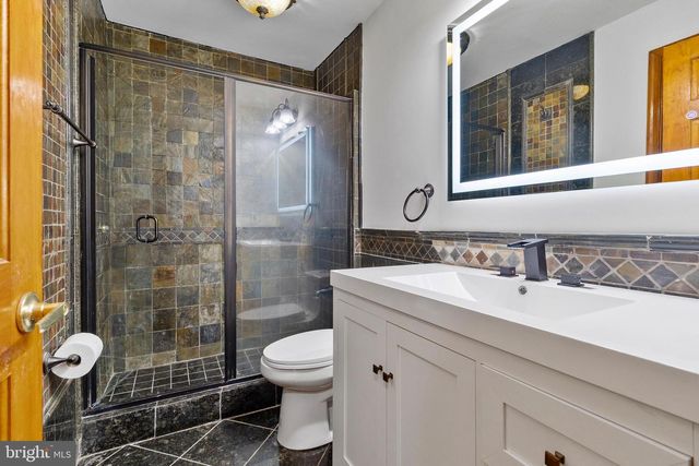 1714 VEIRS MILL RD, Rockville, MD 20851