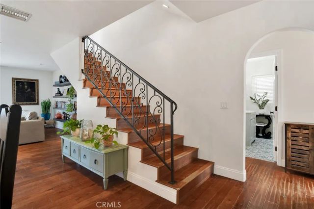 8921 Geyser Avenue, Northridge, CA 91324