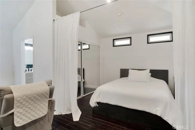 8921 Geyser Avenue, Northridge, CA 91324