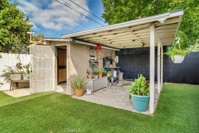 8921 Geyser Avenue, Northridge, CA 91324