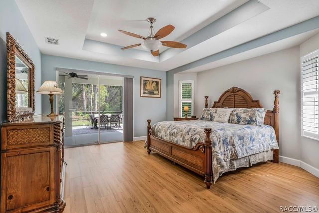 97 Woodfield Circle, Homosassa, FL 34446