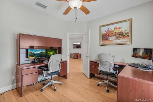 97 Woodfield Circle, Homosassa, FL 34446